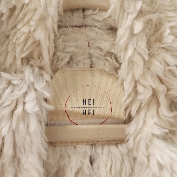 Anthropologie Hei Hei Jacquard Aztec Print Faux Fur‎ Vest Size Large - Picture 10 of 11